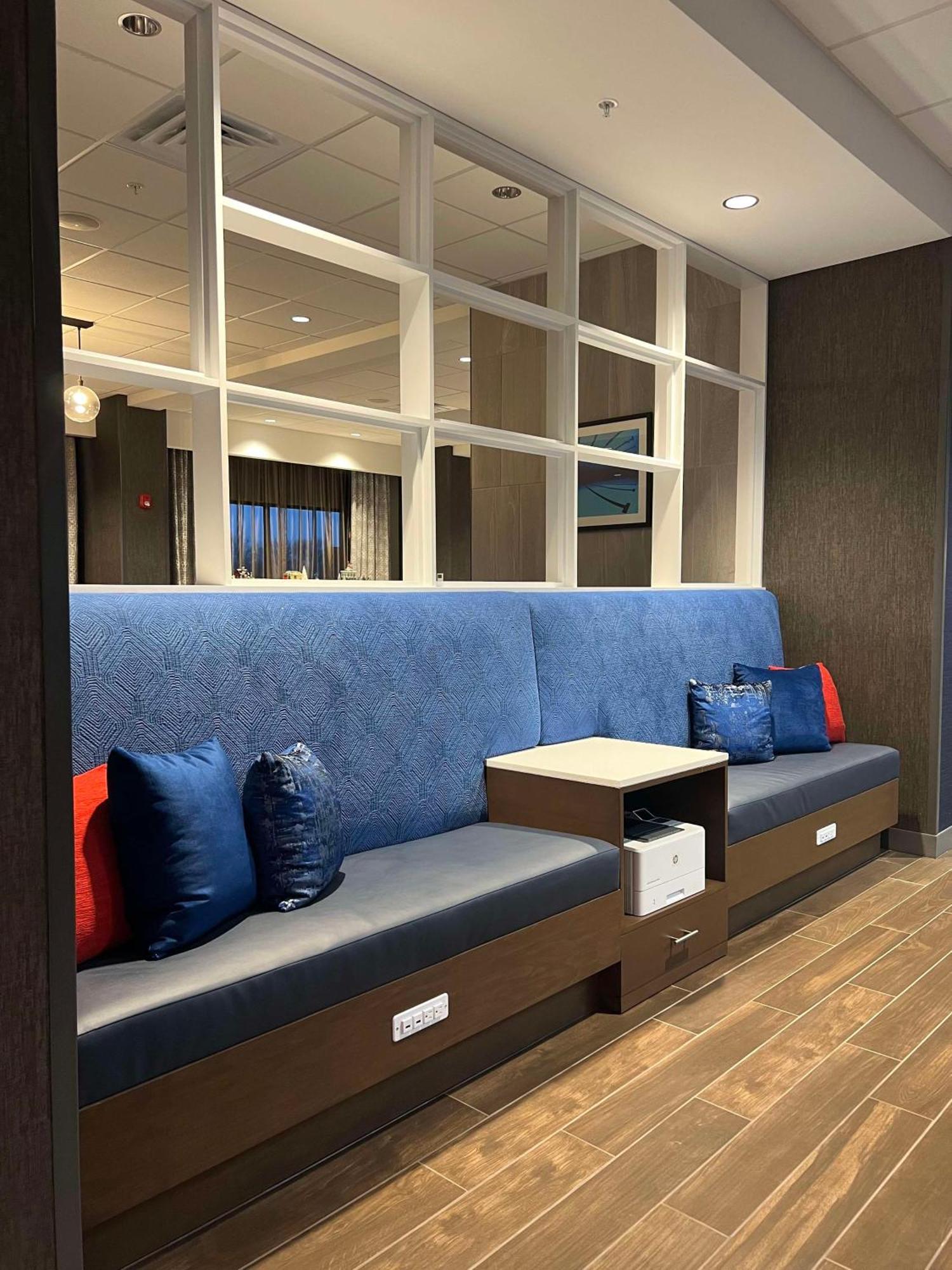 Hampton West Wichita Hotel 3*